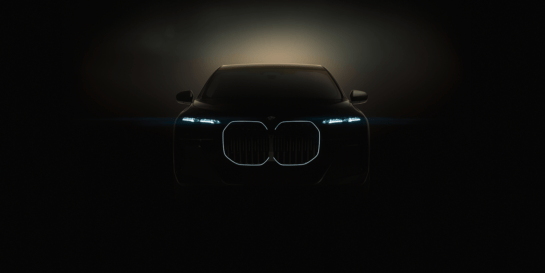 BMW teases its upcoming i7 electric car