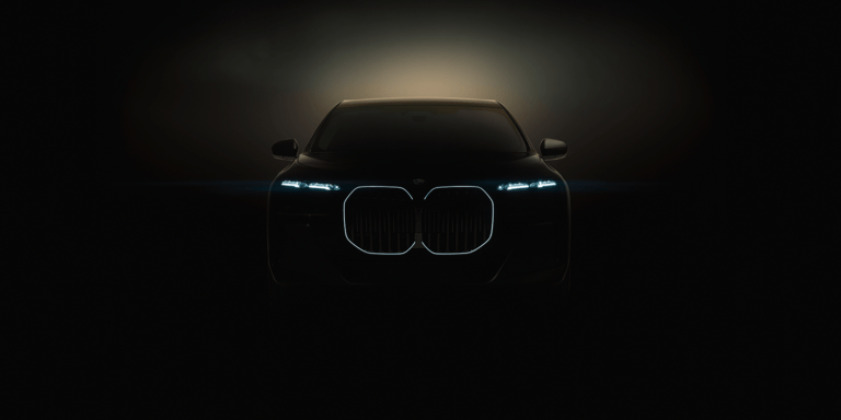 BMW teases its upcoming i7 electric car