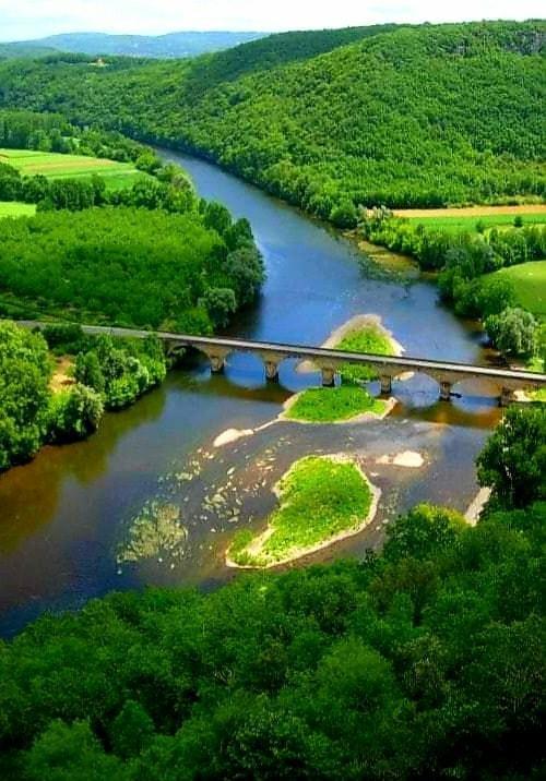 Dordogne River is a river located in France