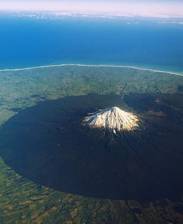 Mount Taranaki is a dormant stratovolcano in the Taranaki region on the west coast of New Zealand's